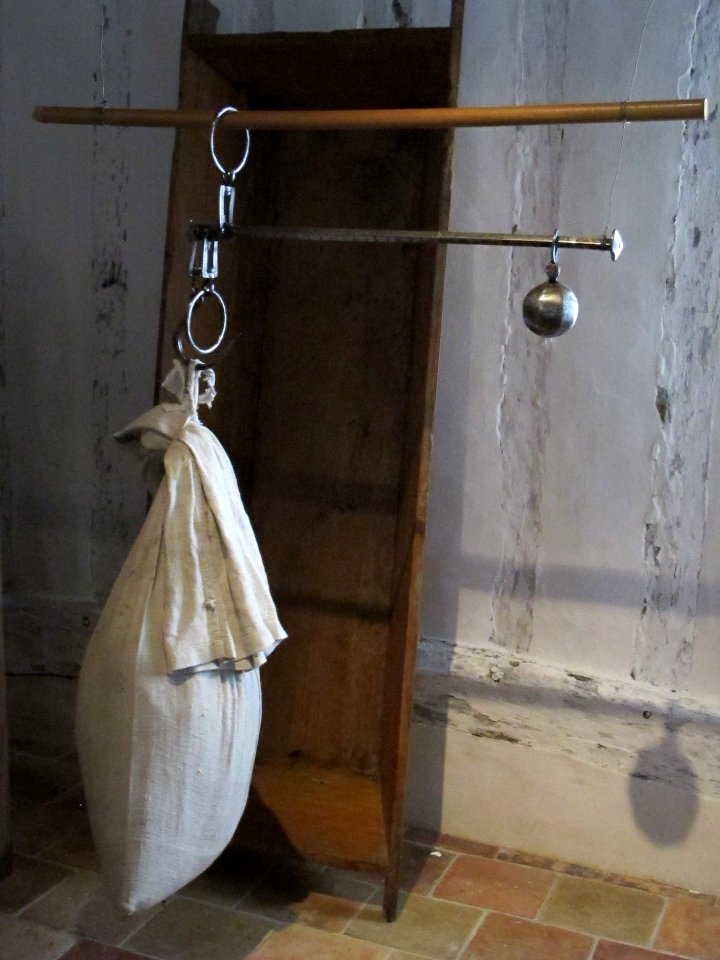 Pugnère ou Balance dans la maison du Meunier - Écomusée de Marquèze
