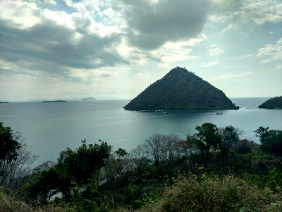 Pulau Kukusan flores