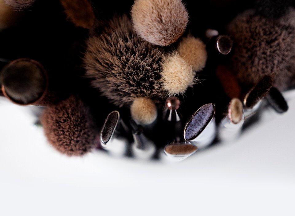 Accessory beauty brush