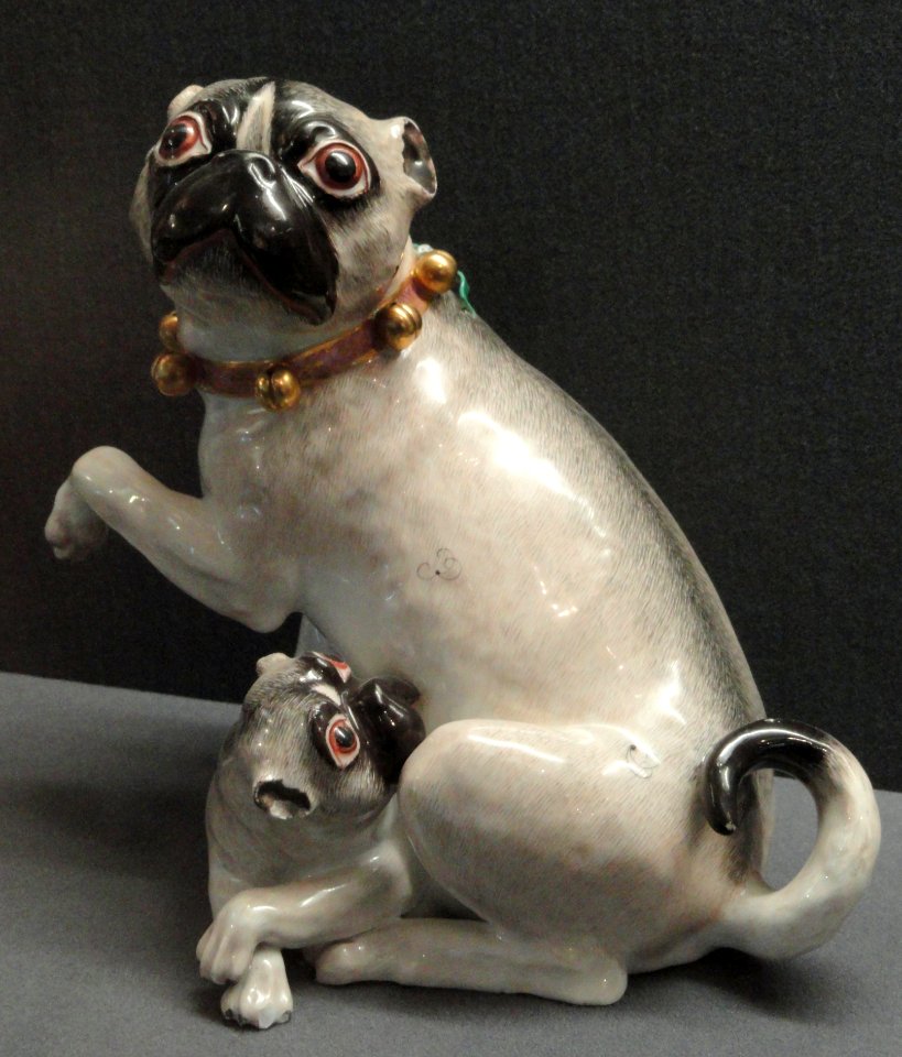 Pug-dog and pup, c. 1741-1745, Meissen, modeller Johann Joachim Kandler, hard-paste porcelain, overglaze enamels - Gardiner Museum, Toronto - DSC00872