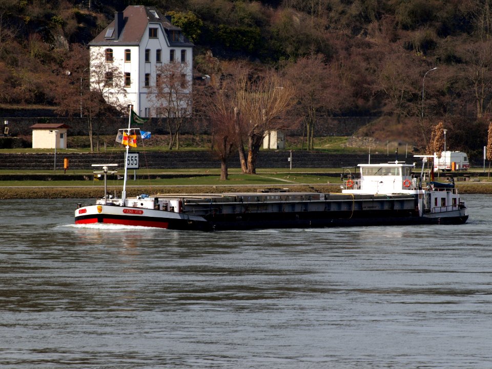 Pugna Vitae, ENI 04501410 at the Rhine river pic1