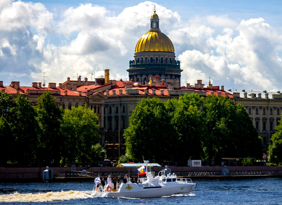 Putin sails on the boat during Naval Parade in St. Petersburg. July 26, 2020