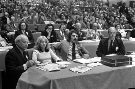 PvdA-congres in Den Haag , Van der Louw en Den Uyl, Bestanddeelnr 925-9332