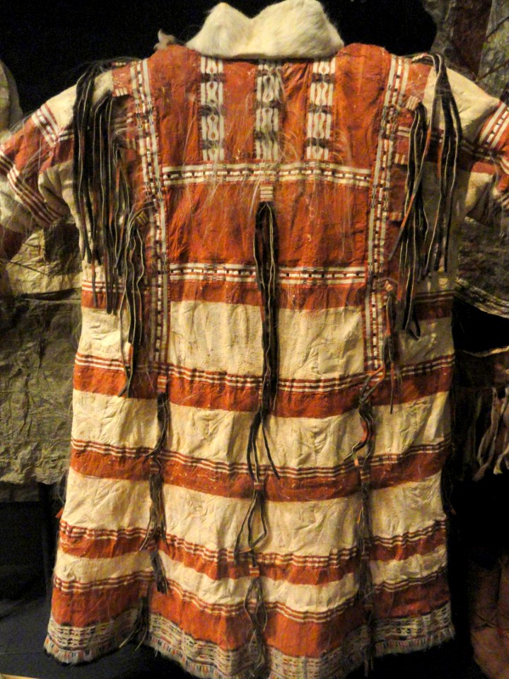 Puffin parka, Aleut, Atka Island, donated 1846 - Etholén collection, Museum of Cultures (Helsinki) - DSC04904