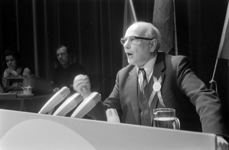 PvdA-Congres laatste dag, Amsterdam Den Uyl aan het woord, Bestanddeelnr 924-2462