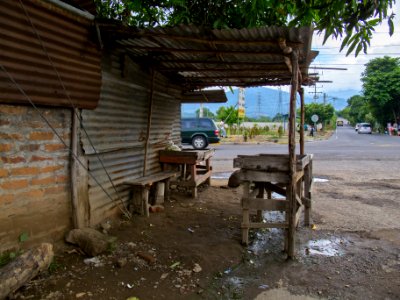 Puesto abandonado en el mercado de Ateos El Salvador