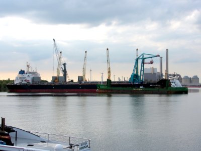 Pu Lan Hai, IMO 9546095 & Pallas Ocean, IMO 8515283 at the Neptunushaven, Port of Amsterdam, pic1