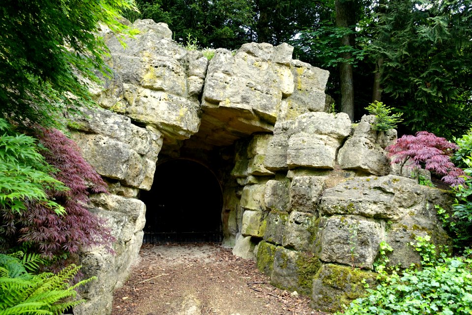 Pulham rockwork - Waddesdon Manor - Buckinghamshire, England - DSC07490