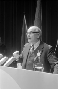 PvdA-Congres laatste dag, Amsterdam Den Uyl aan het woord, kop, Bestanddeelnr 924-2470