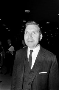 PVDA-congres in de RAI. Nummers 2.3 E.R. Wieldraayer , secretaris PVDA, nummers , Bestanddeelnr 920-8774