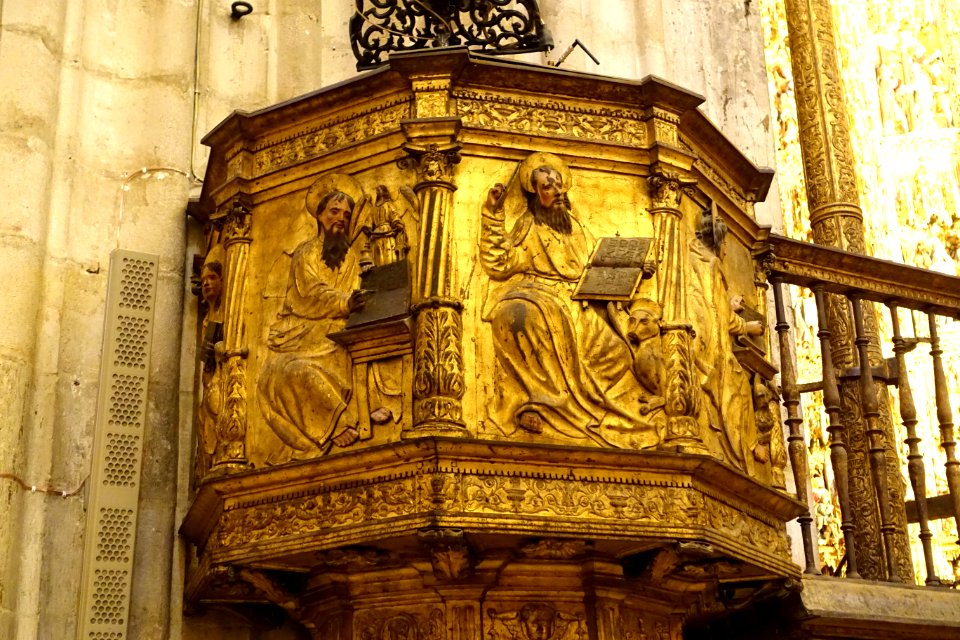 Pulpit - Cathedral of Seville - Sevilla, Spain - DSC07566