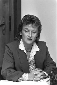 PvdA Tweede Kamerlid Nora Salomons geinstalleerd als ombudsman van gemeente Amst, Bestanddeelnr 933-8808