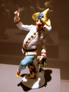 Pulcinella, Johann Joachim Kaendler, Meissen Porcelain Factory, c. 1748, hard-paste porcelain - Wadsworth Atheneum - Hartford, CT - DSC05154