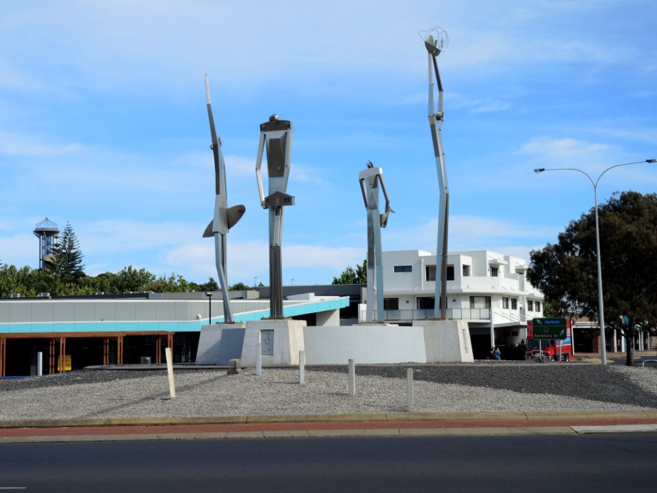 Public art at Blair-Koombana-Casuarina-Clifton roundabout, Bunbury (from south-east)