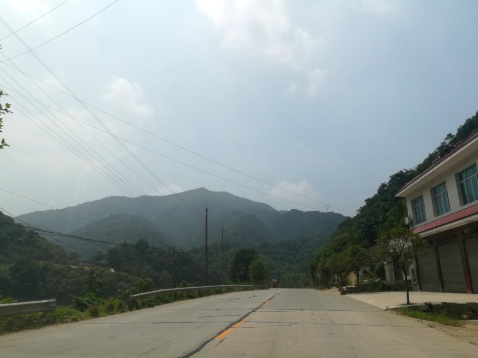 Provincial Highway S209 in Hengshi Town, Ningxiang, Hunan, China, picture2