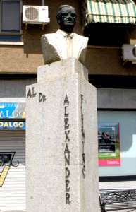 Puertollano - Monumento al Doctor Fleming 3