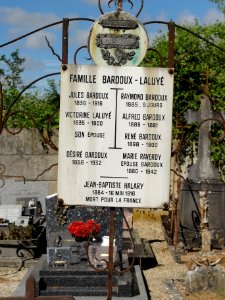 Prouvais (Aisne) cimetière plaque Jean-Baptiste Halary mort pour la France