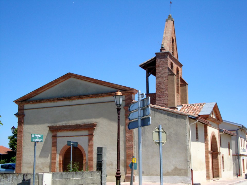 Pujaudran (Gers) l'église dans le Chemin de St.Jacques