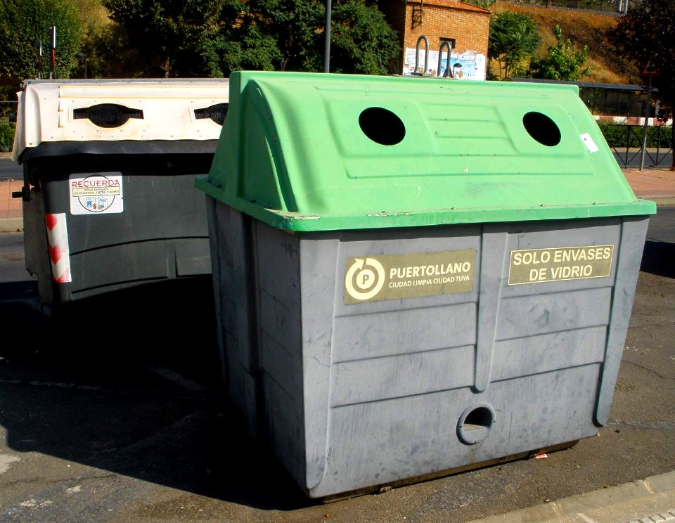 Puertollano - contenedores de reciclaje 03