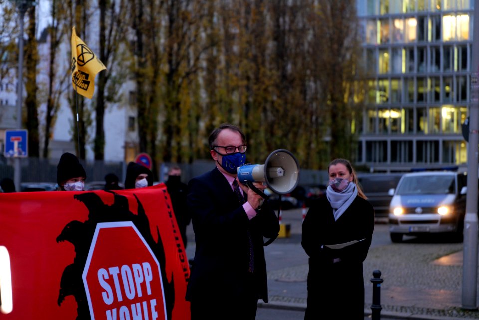 Protest on Czech Republic coal commission in front of embassy in Berlin 2020-11-30 59