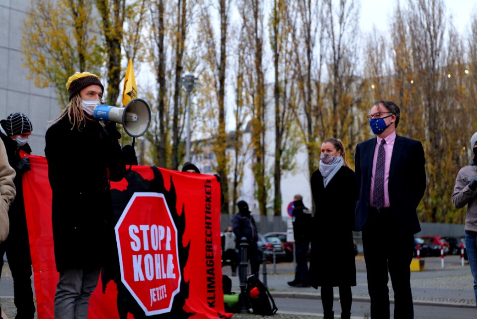 Protest on Czech Republic coal commission in front of embassy in Berlin 2020-11-30 47