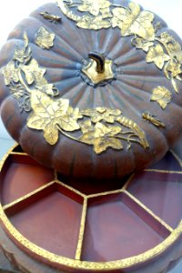 Pumpkin-shaped box, Muong people, wood - Museum of Vietnamese History - Ho Chi Minh City - DSC05800