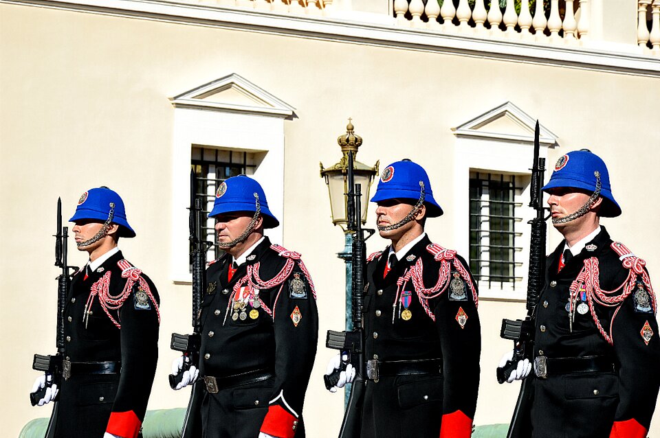 Changing of the guard monaco palace of monaco