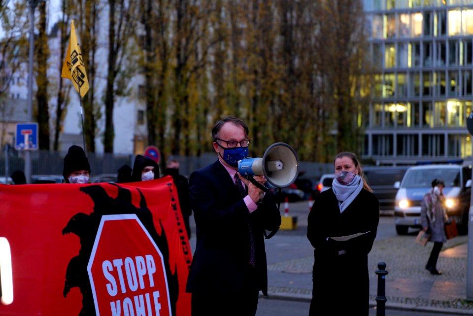 Protest on Czech Republic coal commission in front of embassy in Berlin 2020-11-30 58