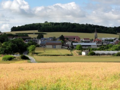 Proviseux-et-Plesnoy (Aisne) paysage avec vue sur Proviseux
