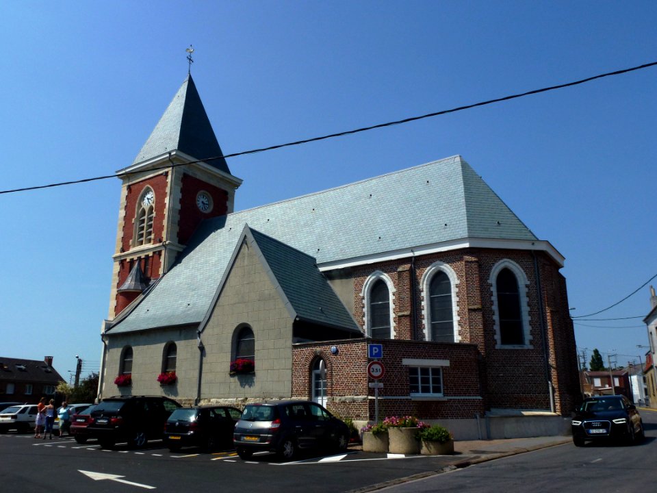 Prouvy (Nord, Fr) église 01