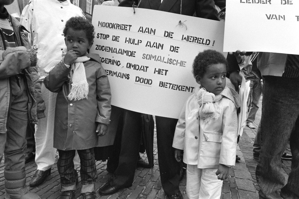 Protest Somalische vluchtelingen op Binnenhof, Bestanddeelnr 934-1084