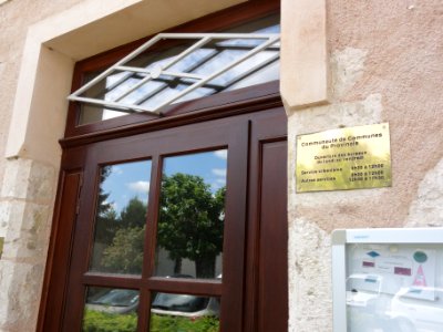 Provins (Seine-et-Marne) entrée bureaux Communauté de communes de Provinois