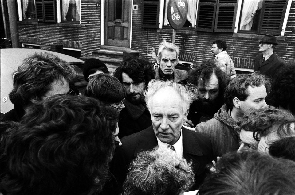 Provinciehuis in Assen bezet door Molukkers bevrijde gijzelaars, Bestanddeelnr 929-6225