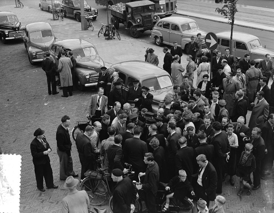Protestactie 24 uurs staking taxichauffeurs Amsterdam, Bestanddeelnr 906-5112