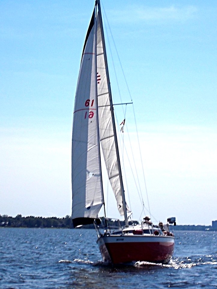 Prospect 900 Sailboat Keewaydin 3950