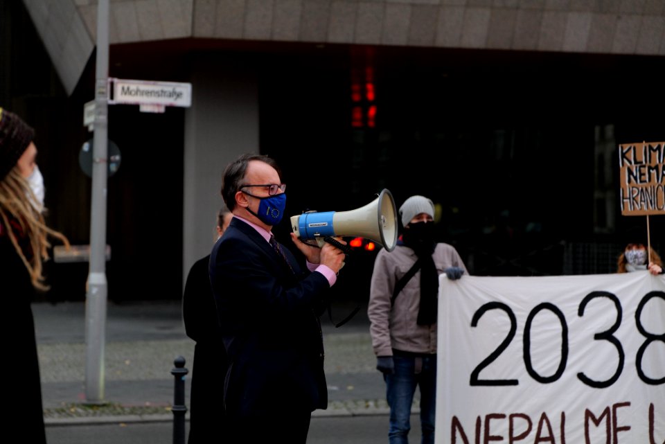 Protest on Czech Republic coal commission in front of embassy in Berlin 2020-11-30 57