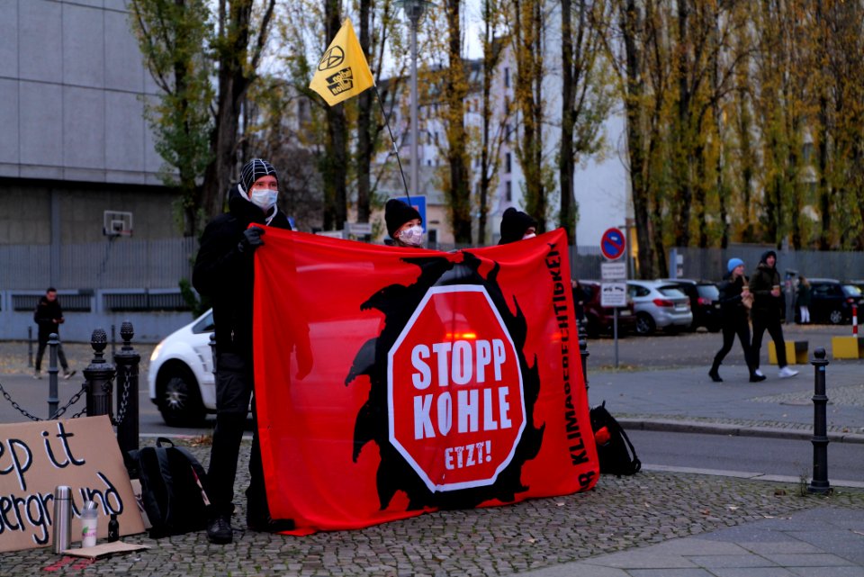 Protest on Czech Republic coal commission in front of embassy in Berlin 2020-11-30 65