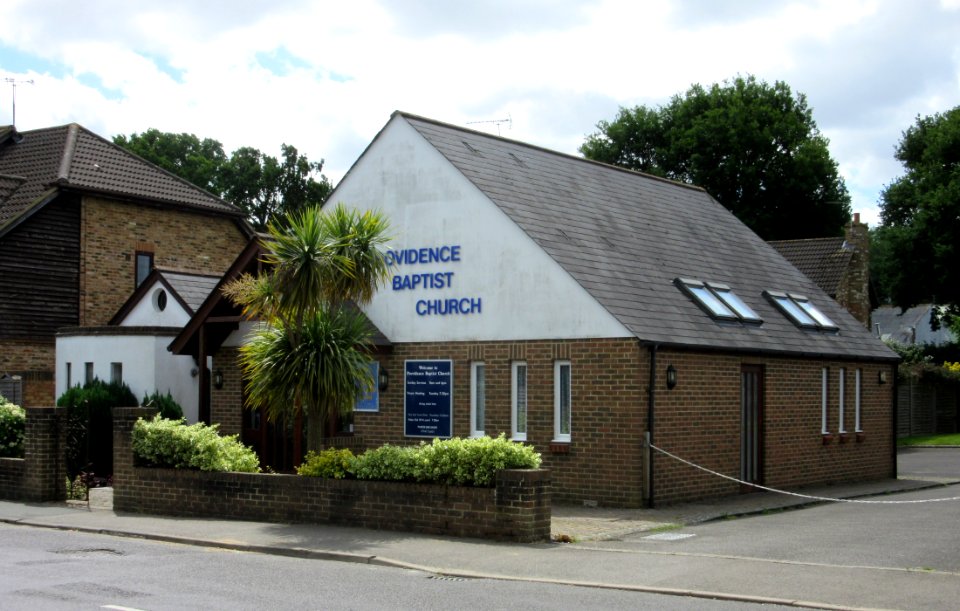 Providence Baptist Chapel, Robin Hood Road, Knaphill (June 2015) (4)