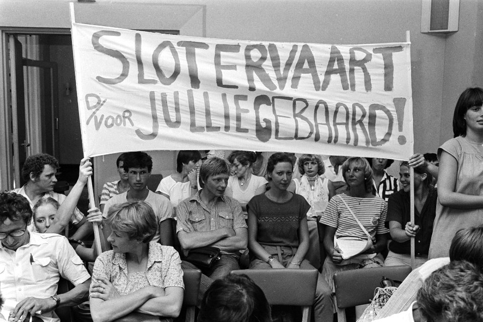 Protest personeel Slotervaartziekenhuis tegen sluiting tijdens commissieraadsver, Bestanddeelnr 932-2458
