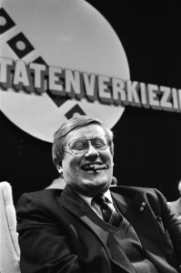 Provinciale Staten verkiezingen. TV-programma over uitslag VVD-fraktieleider Wie, Bestanddeelnr 932-0677