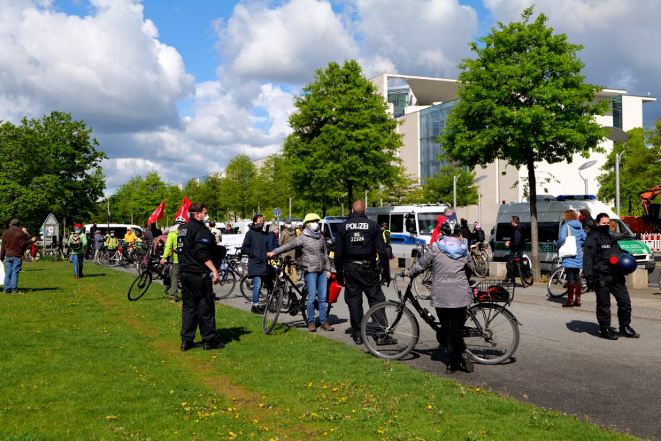 Protest at Autogipfel in Berlin 2020-05-05 53