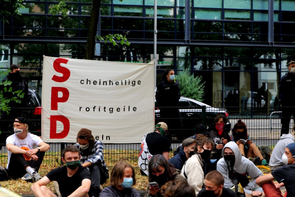 Protest at Willy-Brandt-Haus Berlin 2020-07-01 91