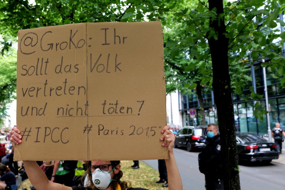 Protest at Willy-Brandt-Haus Berlin 2020-07-01 98