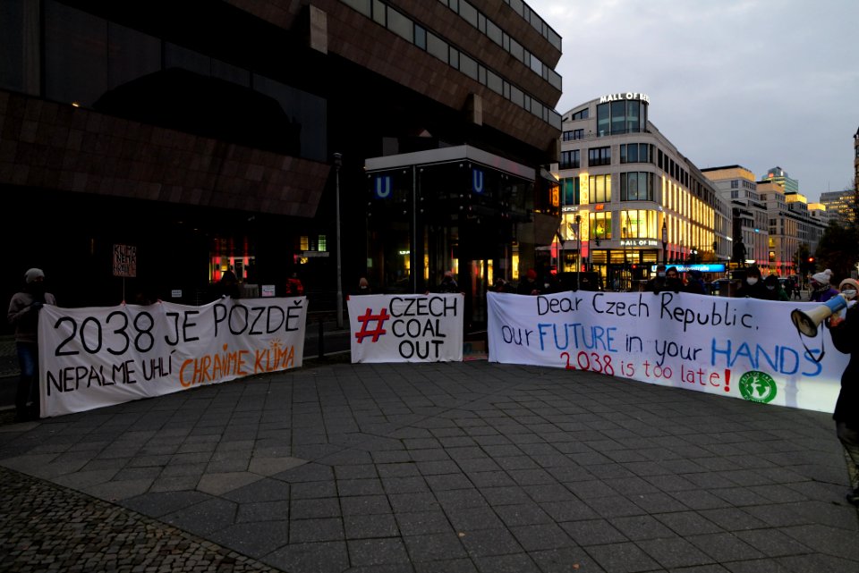 Protest on Czech Republic coal commission in front of embassy in Berlin 2020-11-30 66