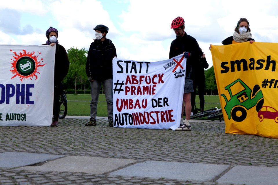 Protest at Autogipfel in Berlin 2020-05-05 19