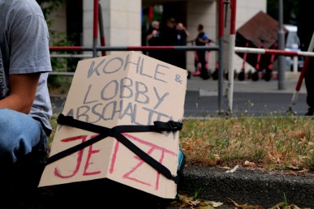 Protest at Willy-Brandt-Haus Berlin 2020-07-01 105