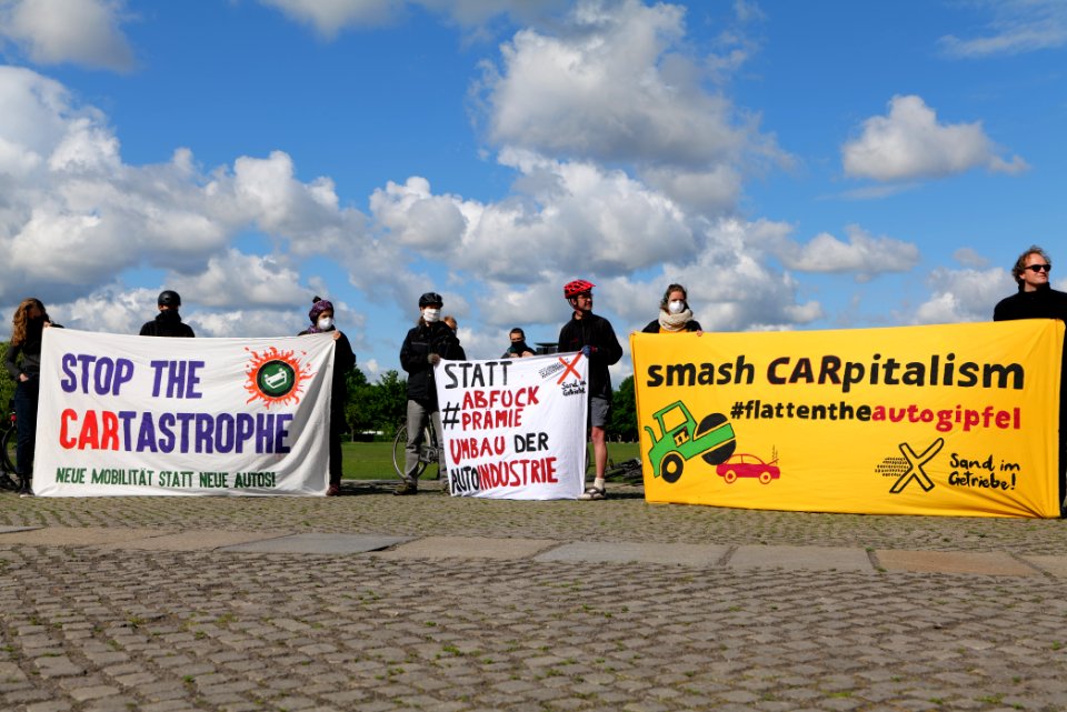 Protest at Autogipfel in Berlin 2020-05-05 23