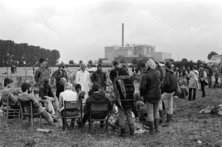Protest bij snelle kweekreactor Kalkar ( West Duitsland ) actievoerders bij de s, Bestanddeelnr 931-6038