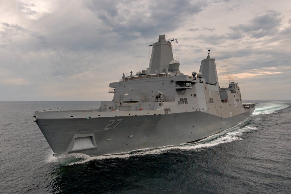 Uss portland lpd 27 the amphibious transport dock ship