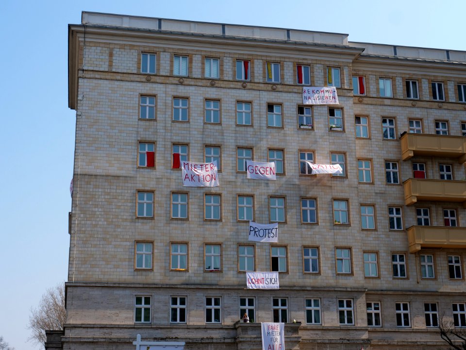 Protest banner at the Karl-Marx-Allee during Mietenwahnsinn demonstration 06-04-2019 09